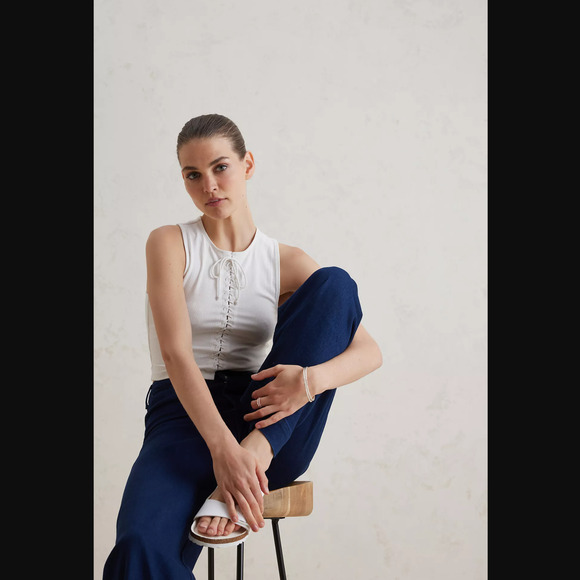 NWT Pilcro High-Rise The Skipper Jeans - 29 waist - Picture 4 of 11